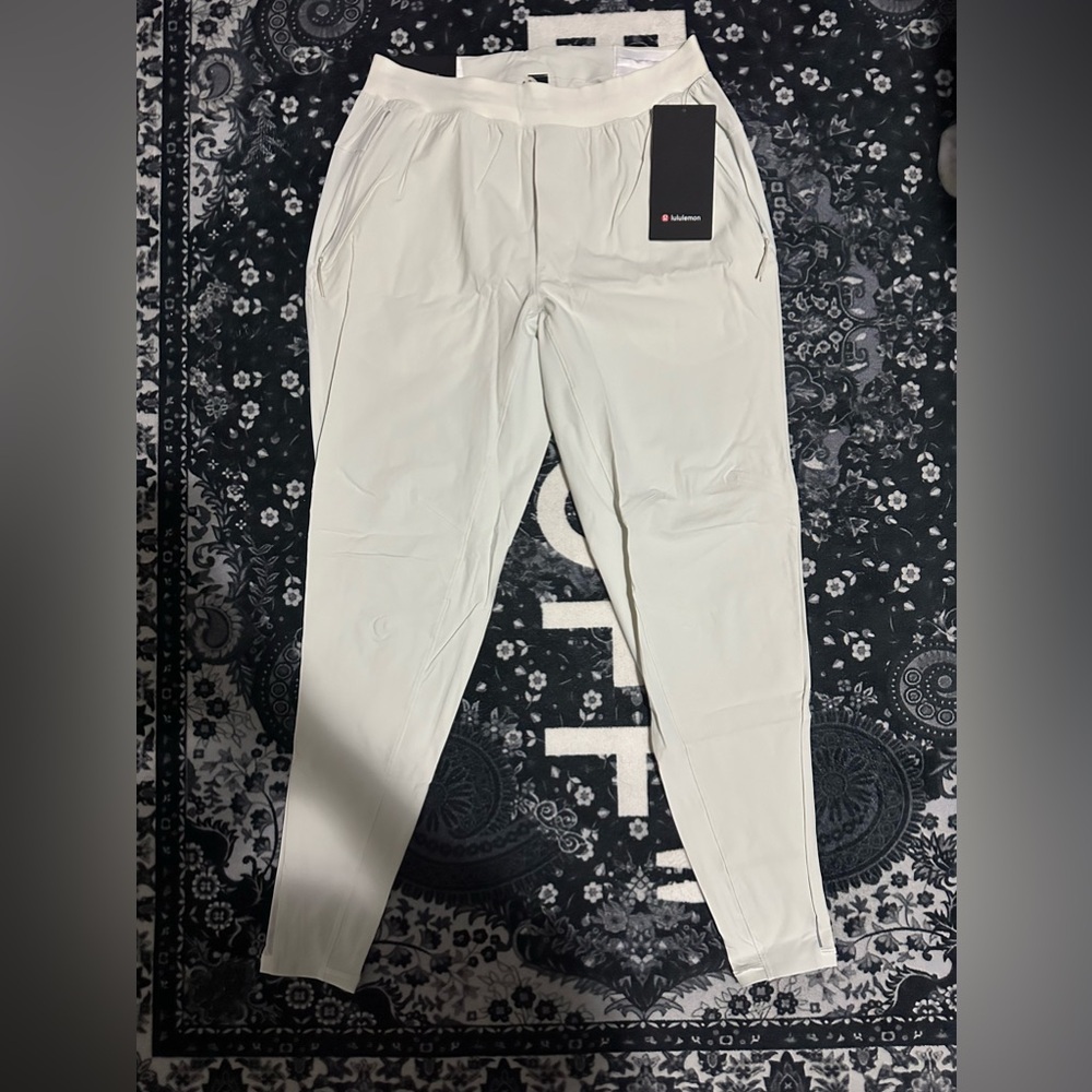 Lululemon Surge Hybrid Pants Shorter